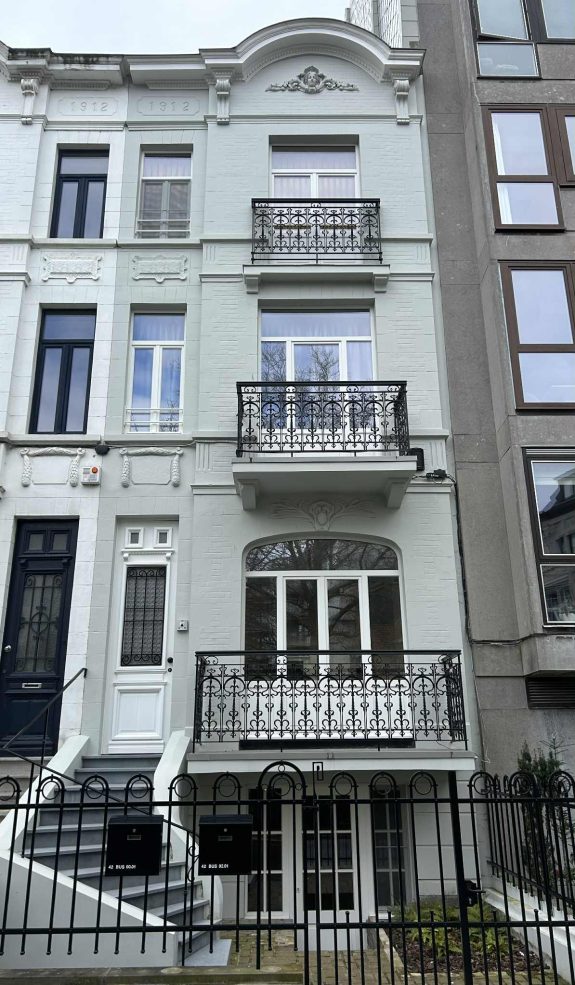 dfc07084-55df-4748-a225-951163fb1bae